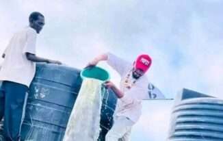 Sug candidate washing hostel tanks